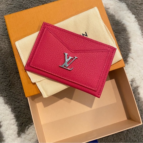 Authentic Louis Vuitton Lockme cardholder. - Picture 4 of 6